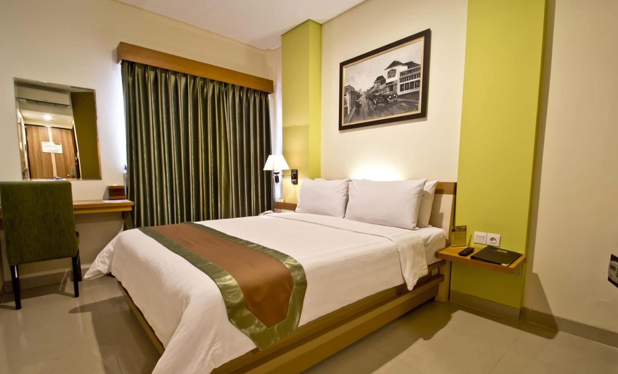De Batara Hotel Бандунг Экстерьер фото