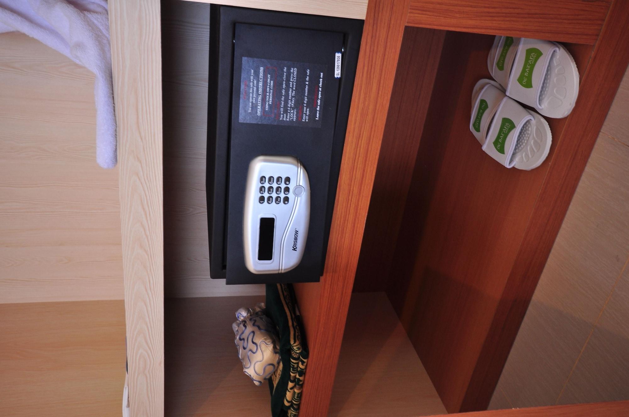 De Batara Hotel Бандунг Экстерьер фото