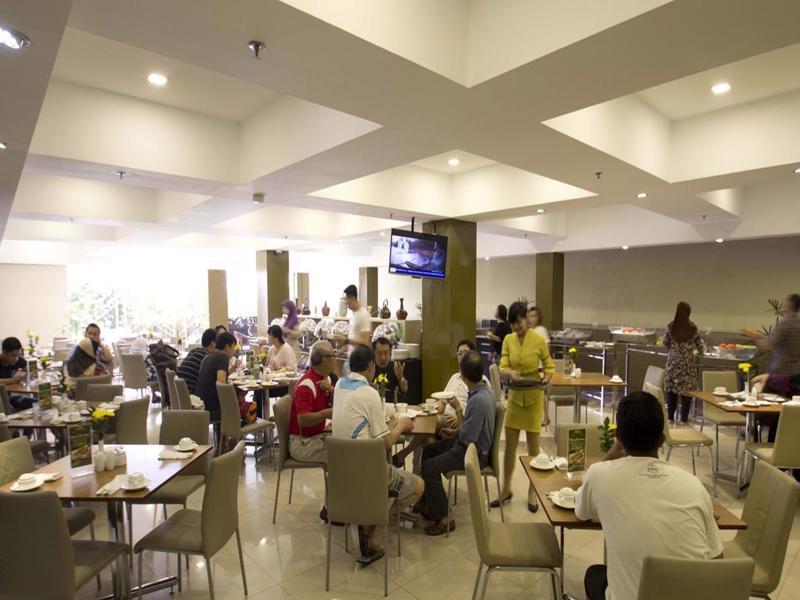 De Batara Hotel Бандунг Экстерьер фото